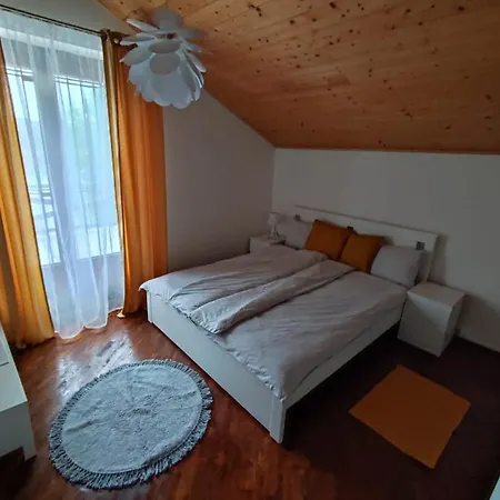 Alsoveto Apartment *